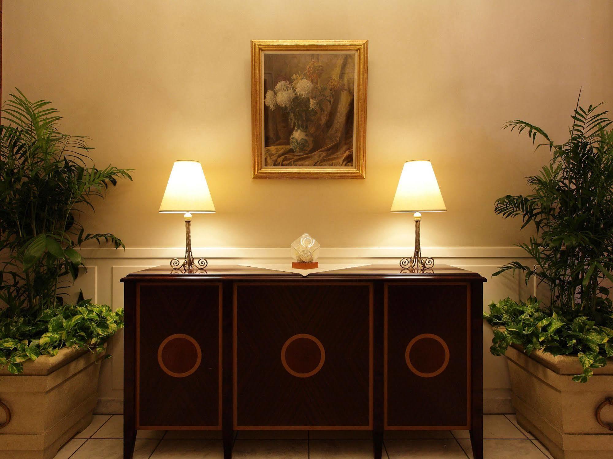 Hotel Monterey Lasoeur Ginza Tokyo Exterior photo